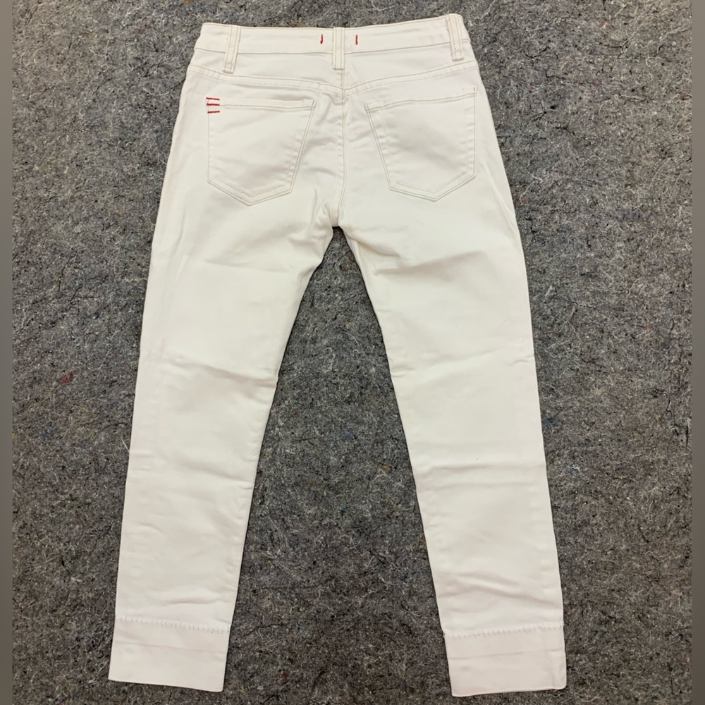 BDG white cropped jeans 26